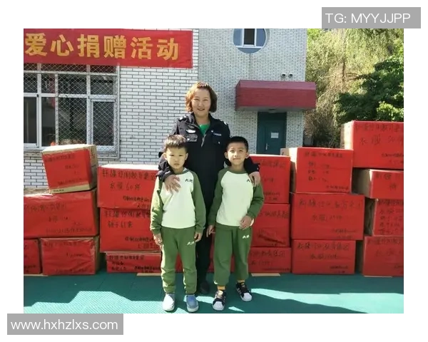 足球明星传递温暖爱心瞬间汇聚精彩图片分享 足球明星传递温暖爱心瞬间汇聚精彩图片分享