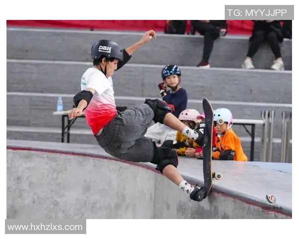 滑板精英赛点评：南京滑板队的配合表现